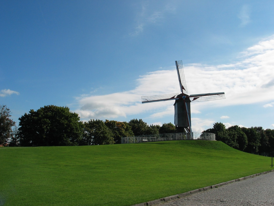 Things to do in Bruges - bike ride to windmills