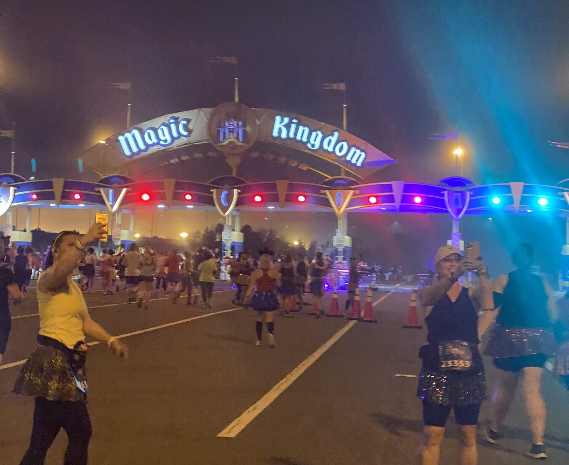 rundisney tips, taking photos during rundisney