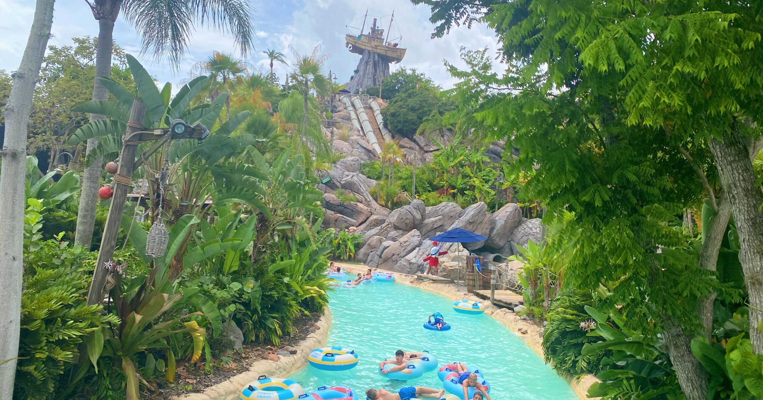 Disney's Typhoon Lagoon Water Park, lazy river