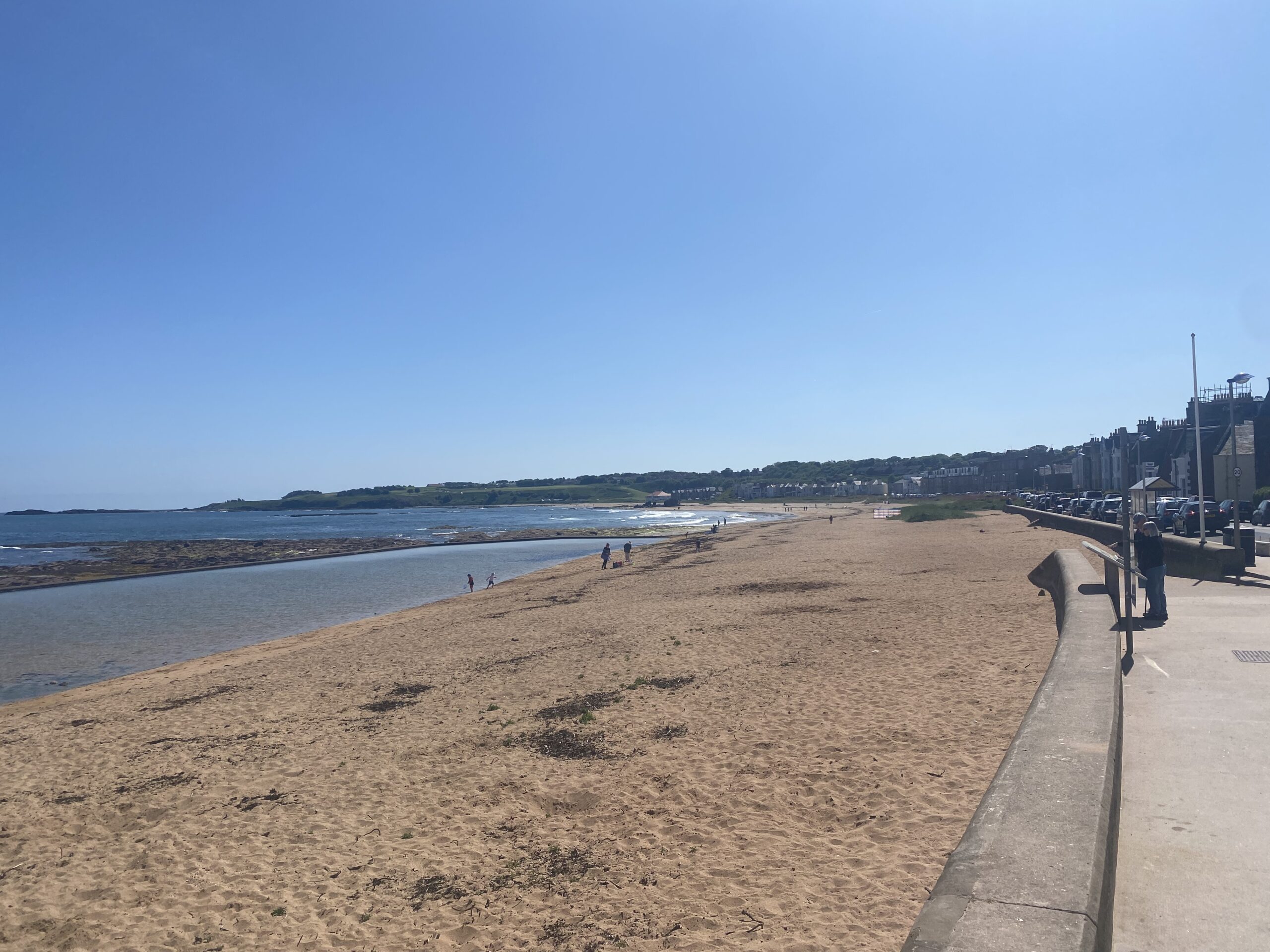 beach in north berwick scotland