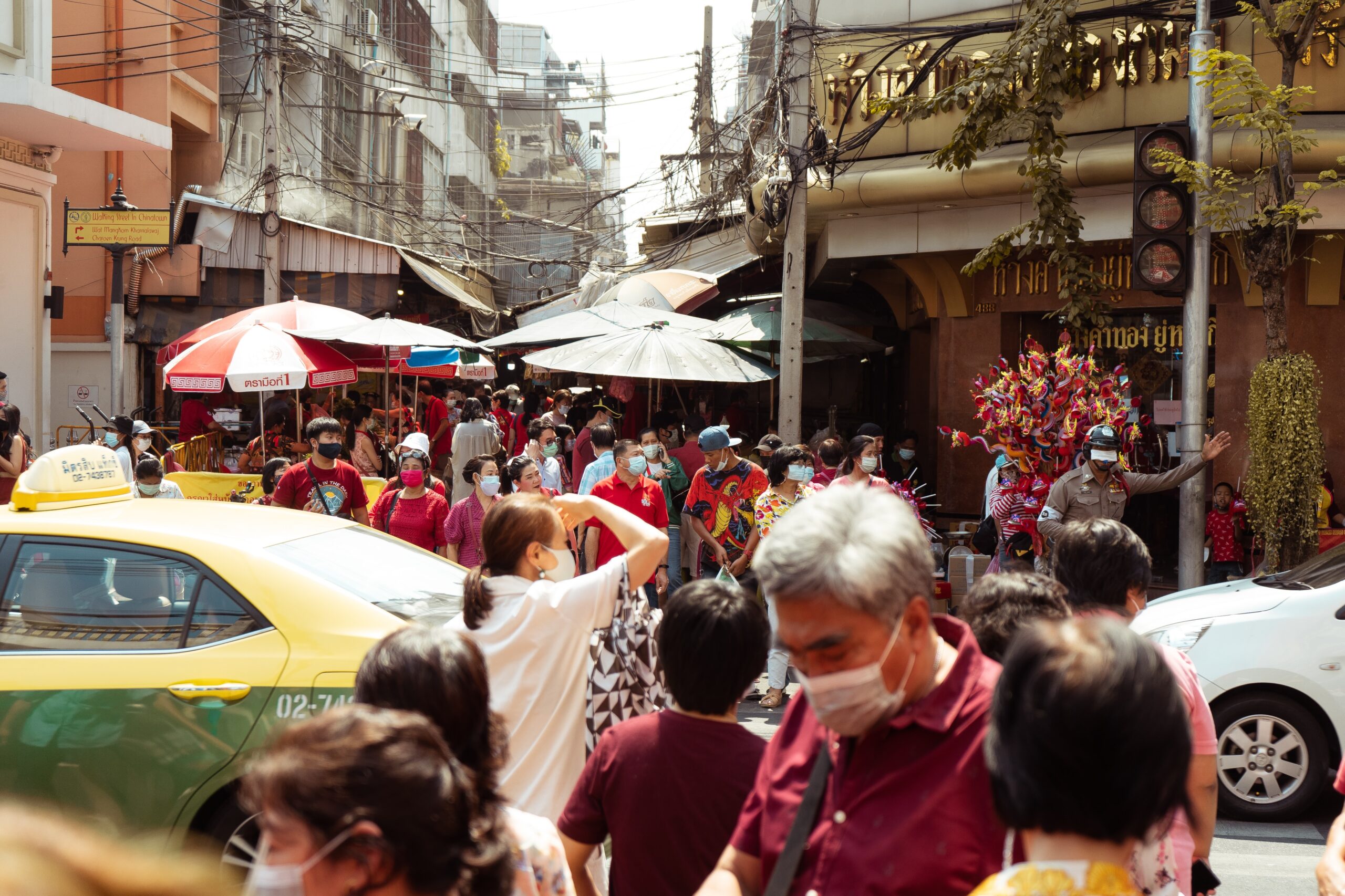 Bangkok itinerary 2 days - busy city street in chinatown