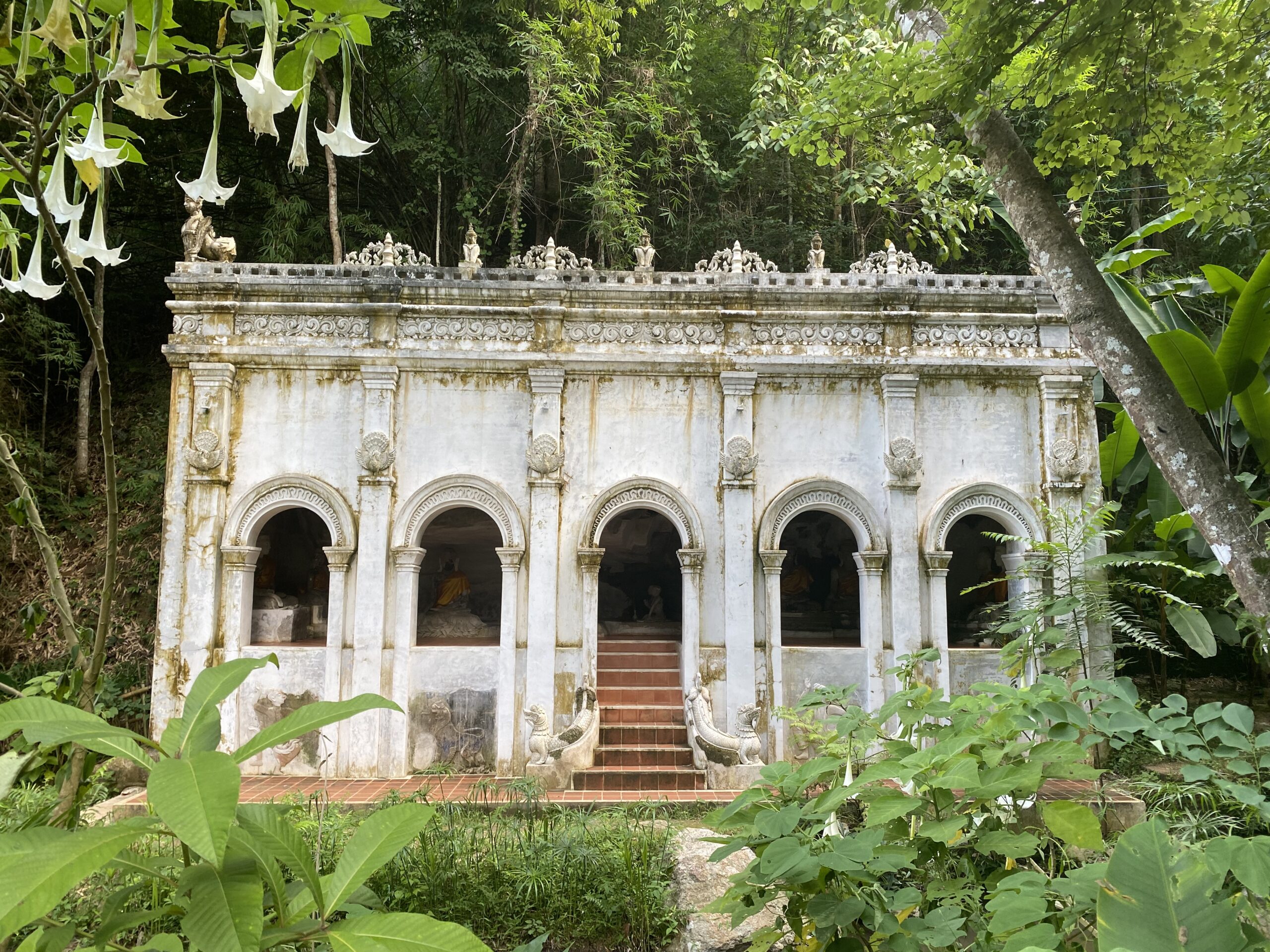 temple at the top of monks trail in chiang mai