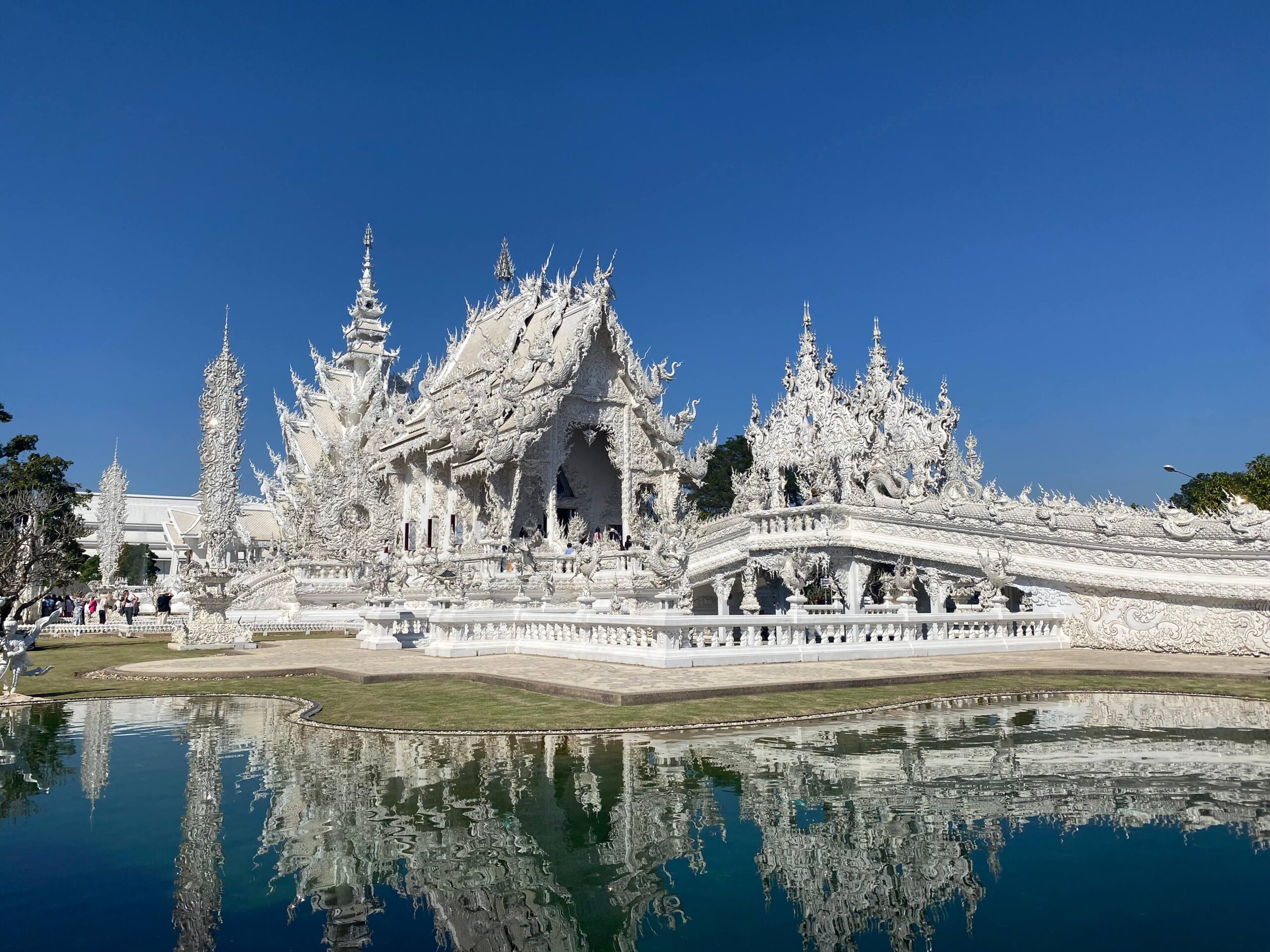 white buddhist temple in chiang rai thailand 