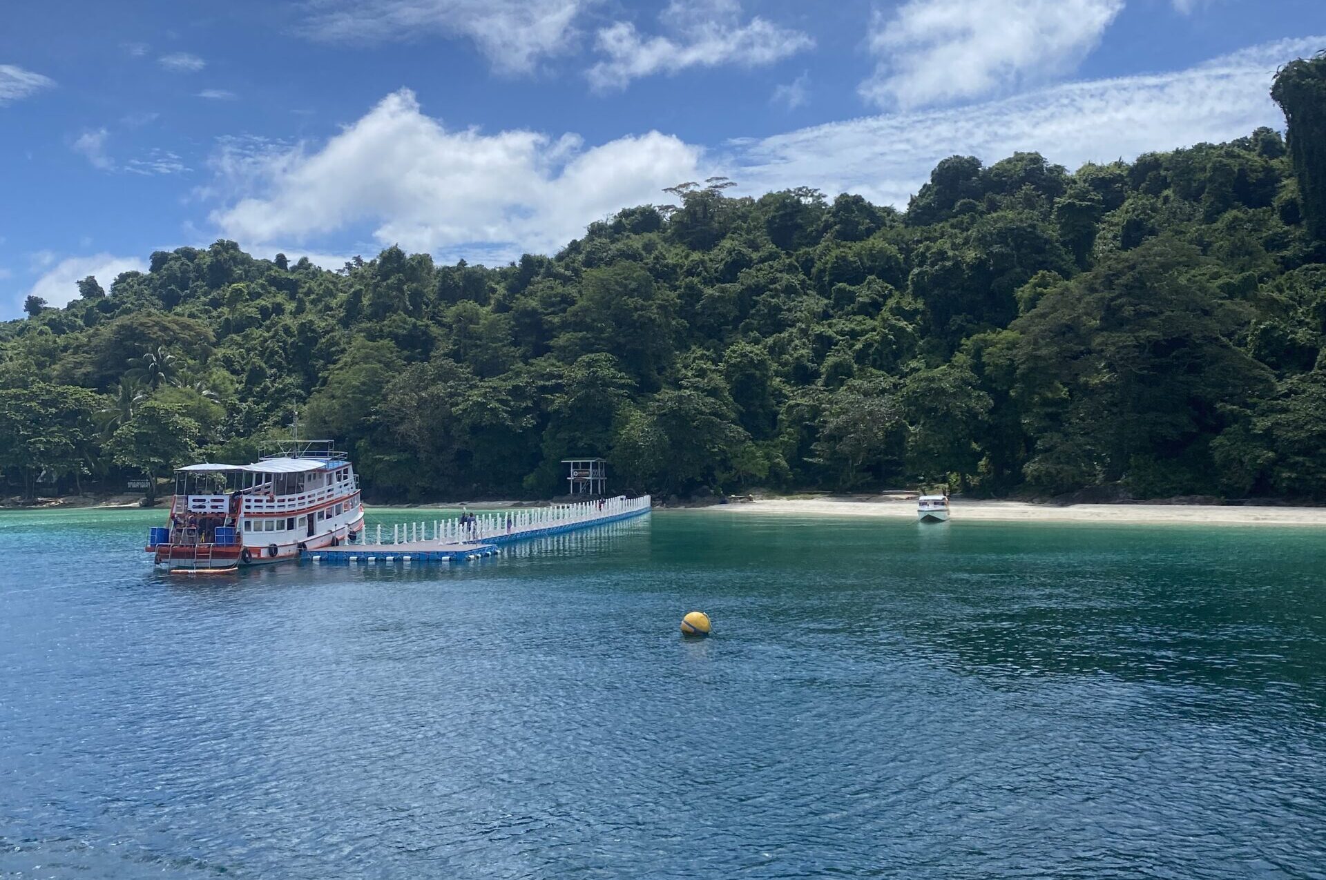 Things to do in Koh Chang - boat dock in koh chang