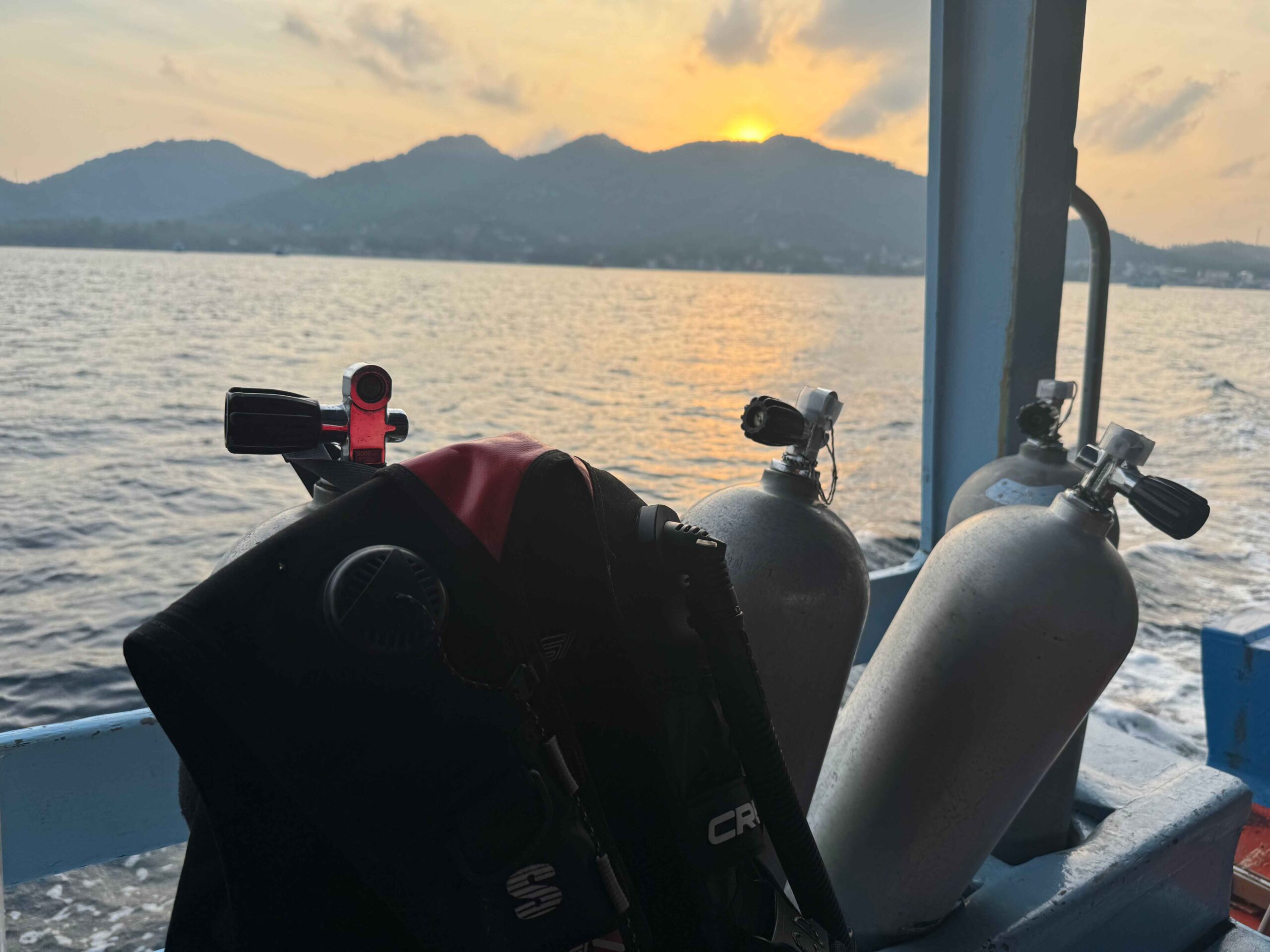 sunrise with scuba diving 3 day koh tao itinerary