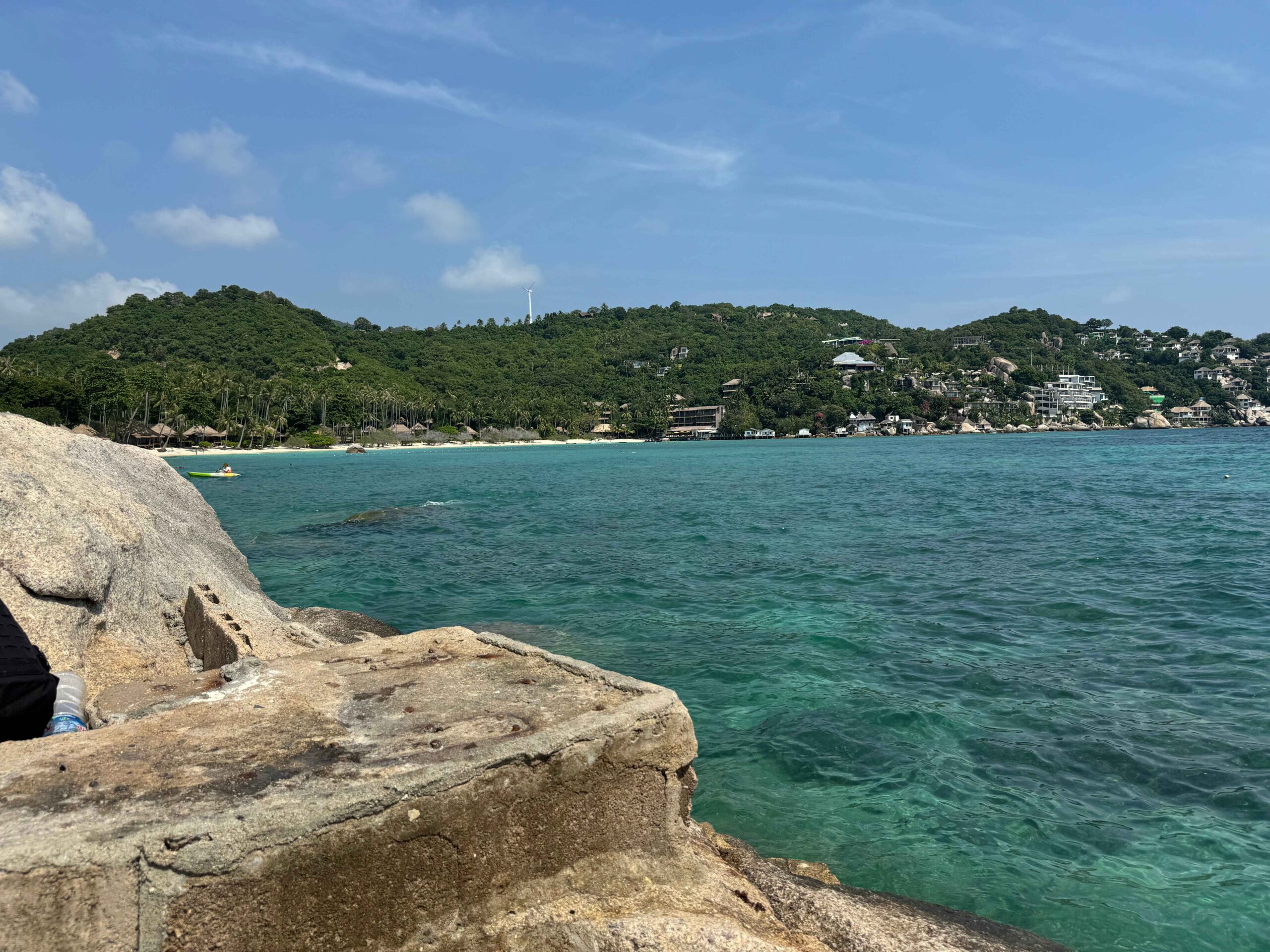 shark bay snorkeling spot on 3 day koh tao itinerary