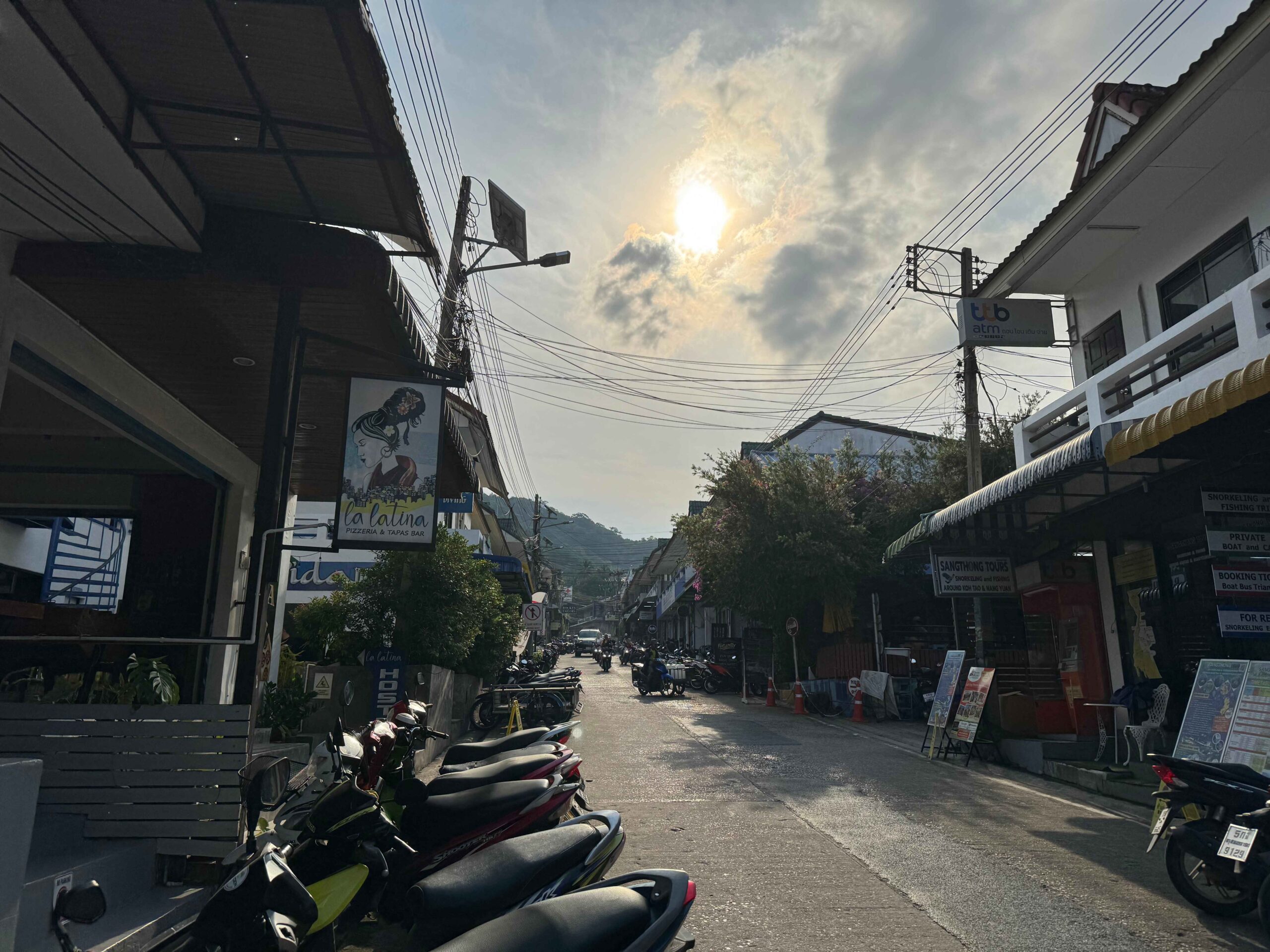 motorbikes in Koh Tao