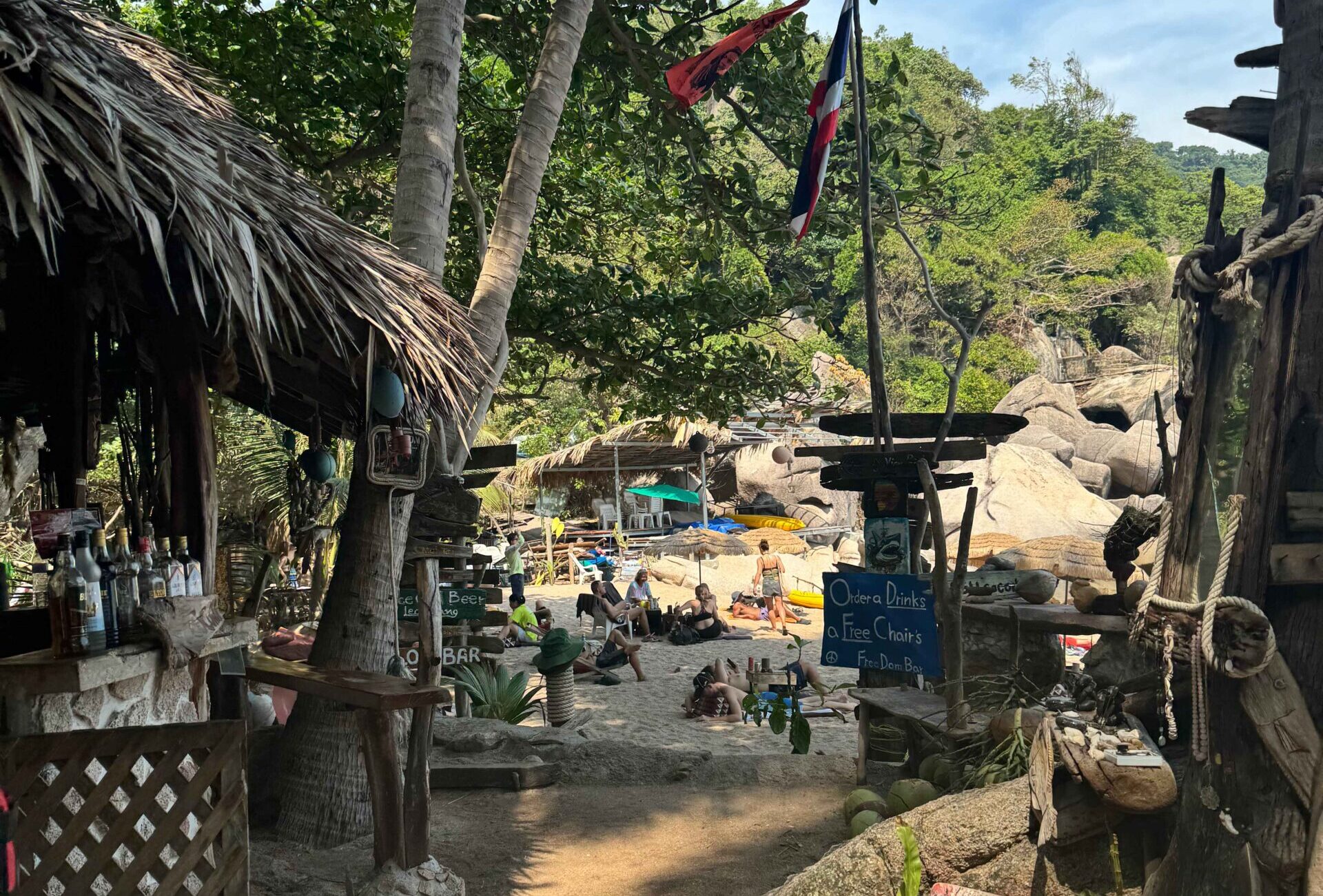 hin wong beach - best beaches on Koh Tao. Beach with a bar