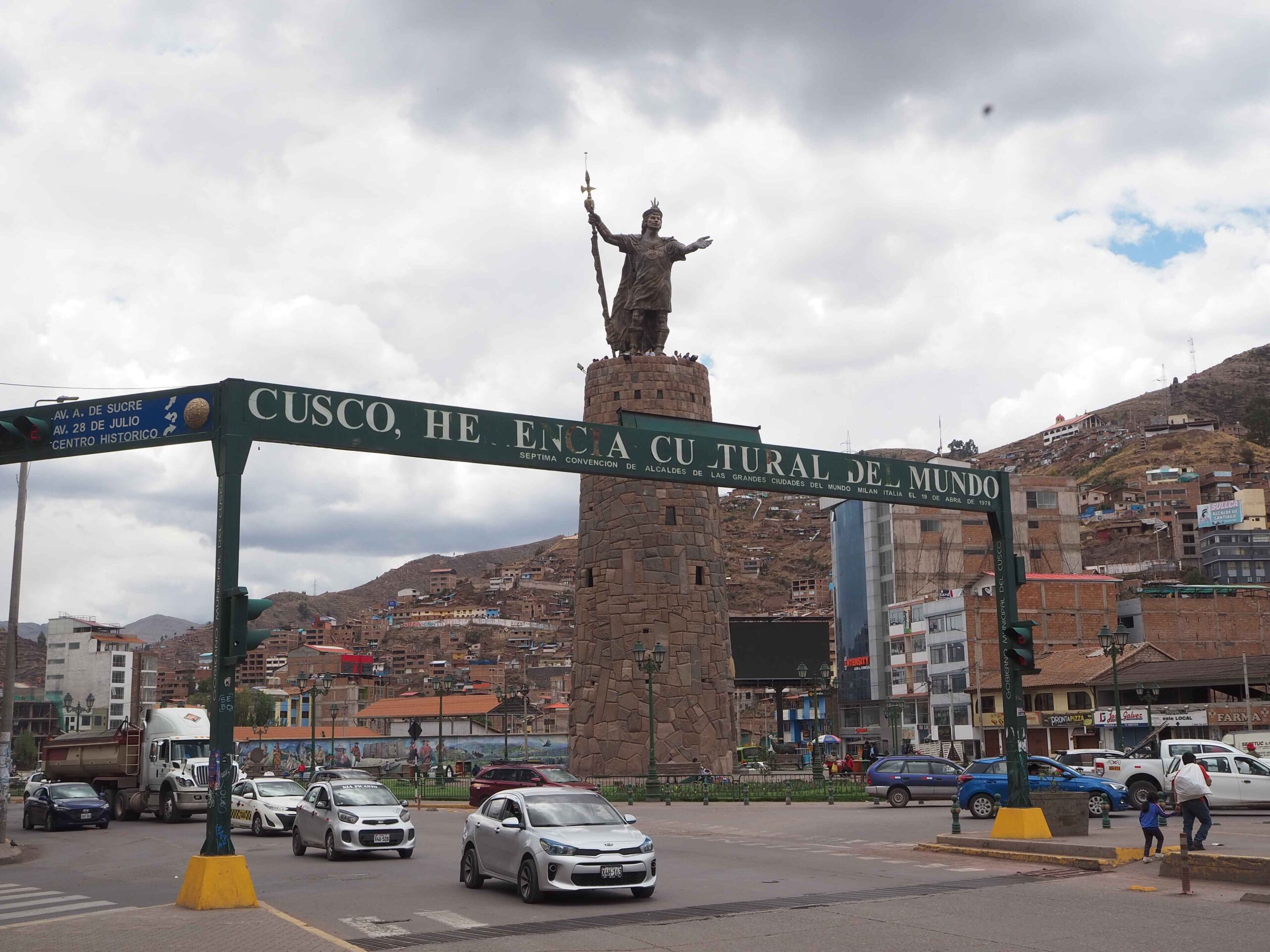 Monument Pachacuteq cusco city street